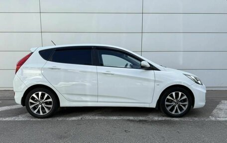 Hyundai Solaris II рестайлинг, 2011 год, 890 000 рублей, 7 фотография