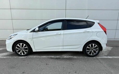 Hyundai Solaris II рестайлинг, 2011 год, 890 000 рублей, 11 фотография