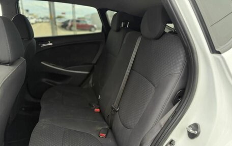 Hyundai Solaris II рестайлинг, 2011 год, 890 000 рублей, 21 фотография