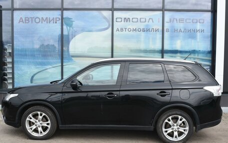 Mitsubishi Outlander III рестайлинг 3, 2014 год, 1 285 000 рублей, 8 фотография