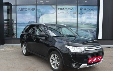 Mitsubishi Outlander III рестайлинг 3, 2014 год, 1 285 000 рублей, 3 фотография