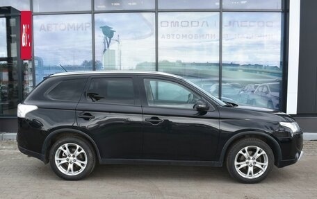 Mitsubishi Outlander III рестайлинг 3, 2014 год, 1 285 000 рублей, 4 фотография