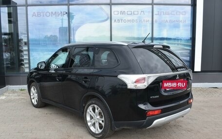 Mitsubishi Outlander III рестайлинг 3, 2014 год, 1 285 000 рублей, 7 фотография