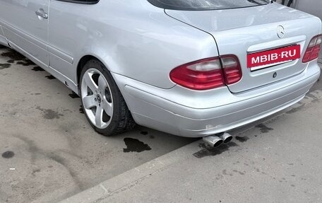 Mercedes-Benz CLK-Класс, 2000 год, 450 000 рублей, 4 фотография