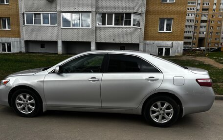 Toyota Camry, 2011 год, 1 100 000 рублей, 3 фотография