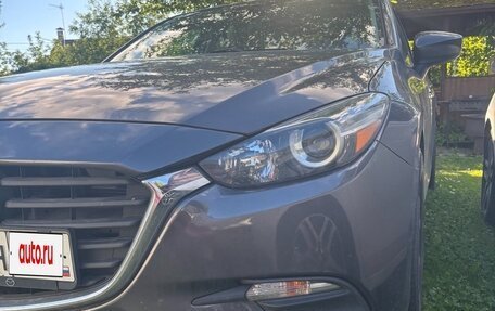 Mazda 3, 2018 год, 1 700 000 рублей, 2 фотография