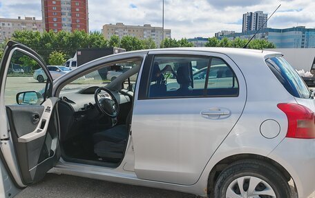 Toyota Yaris III рестайлинг, 2007 год, 680 000 рублей, 4 фотография
