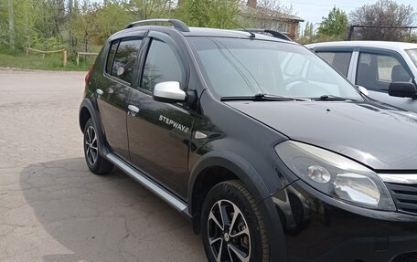 Renault Sandero I, 2012 год, 870 000 рублей, 2 фотография