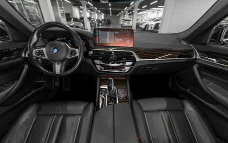 BMW 5 серия, 2021 год, 4 600 000 рублей, 8 фотография