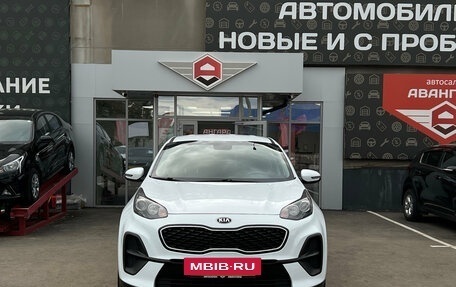 KIA Sportage IV рестайлинг, 2020 год, 2 350 000 рублей, 2 фотография