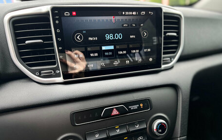 KIA Sportage IV рестайлинг, 2020 год, 2 350 000 рублей, 18 фотография