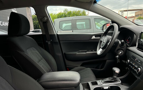 KIA Sportage IV рестайлинг, 2020 год, 2 350 000 рублей, 24 фотография