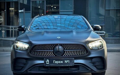 Mercedes-Benz E-Класс, 2022 год, 5 275 000 рублей, 2 фотография