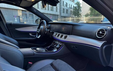 Mercedes-Benz E-Класс, 2022 год, 5 275 000 рублей, 8 фотография