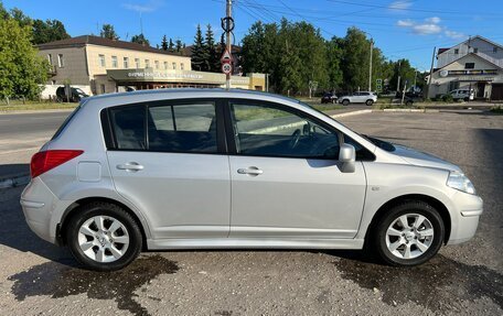 Nissan Tiida, 2010 год, 800 000 рублей, 4 фотография