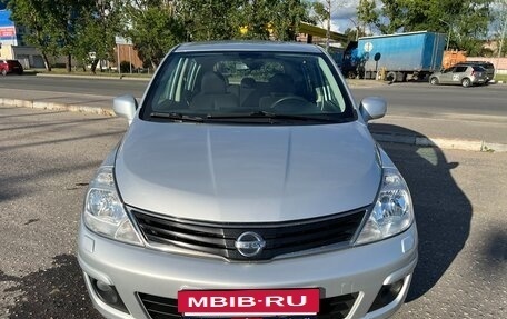 Nissan Tiida, 2010 год, 800 000 рублей, 2 фотография