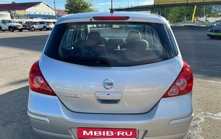 Nissan Tiida, 2010 год, 800 000 рублей, 6 фотография