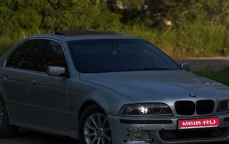 BMW 5 серия, 2001 год, 650 000 рублей, 1 фотография