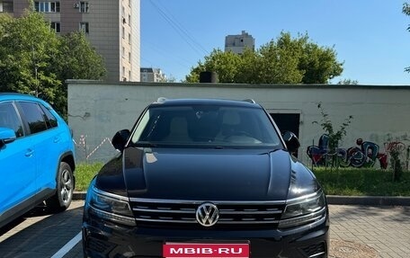 Volkswagen Tiguan II, 2017 год, 2 950 000 рублей, 1 фотография