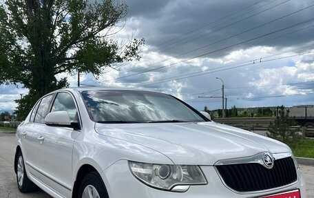 Skoda Superb III рестайлинг, 2012 год, 1 300 000 рублей, 1 фотография