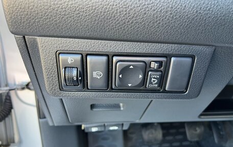 Nissan Tiida, 2010 год, 800 000 рублей, 16 фотография