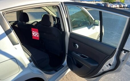 Nissan Tiida, 2010 год, 800 000 рублей, 28 фотография
