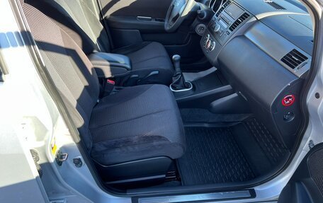 Nissan Tiida, 2010 год, 800 000 рублей, 33 фотография