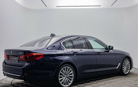 BMW 5 серия, 2018 год, 3 600 000 рублей, 6 фотография