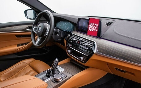 BMW 5 серия, 2018 год, 3 600 000 рублей, 11 фотография