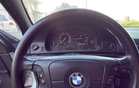 BMW 5 серия, 2001 год, 650 000 рублей, 18 фотография