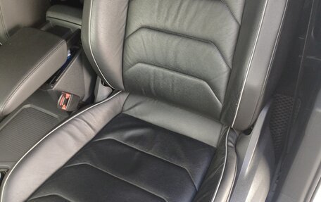 Volkswagen Tiguan II, 2019 год, 3 000 050 рублей, 9 фотография