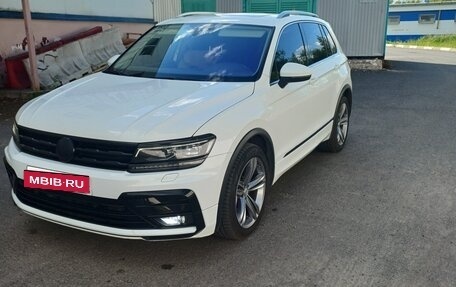 Volkswagen Tiguan II, 2019 год, 3 000 050 рублей, 13 фотография