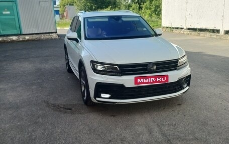 Volkswagen Tiguan II, 2019 год, 3 000 050 рублей, 18 фотография