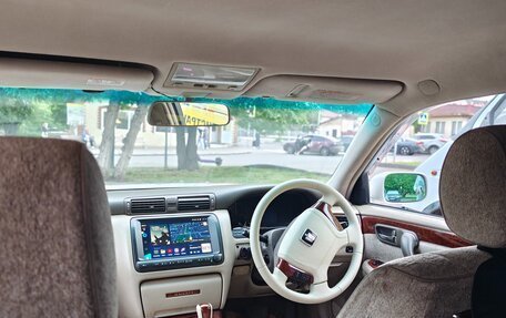 Toyota Crown Majesta, 2000 год, 1 300 000 рублей, 9 фотография