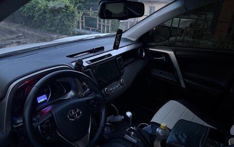 Toyota RAV4, 2013 год, 1 950 000 рублей, 7 фотография