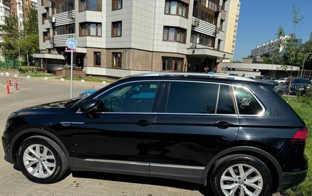Volkswagen Tiguan II, 2017 год, 2 950 000 рублей, 6 фотография