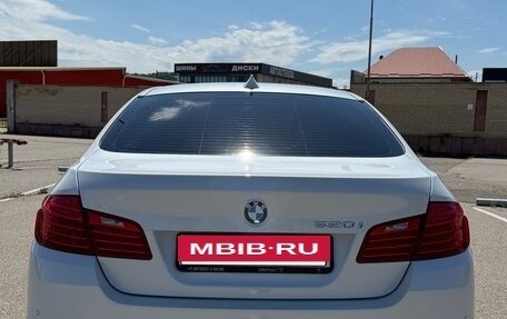 BMW 5 серия, 2015 год, 2 900 000 рублей, 4 фотография