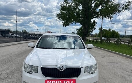 Skoda Superb III рестайлинг, 2012 год, 1 300 000 рублей, 8 фотография