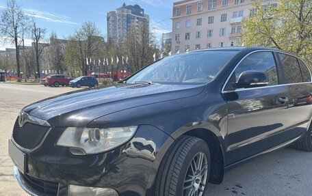 Skoda Superb III рестайлинг, 2012 год, 650 000 рублей, 1 фотография