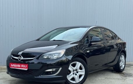 Opel Astra J, 2013 год, 880 000 рублей, 1 фотография