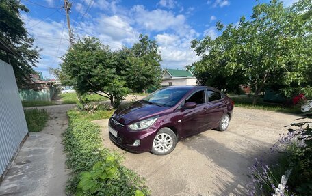 Hyundai Solaris II рестайлинг, 2013 год, 630 000 рублей, 1 фотография