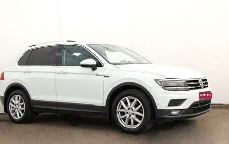 Volkswagen Tiguan II, 2018 год, 1 990 000 рублей, 1 фотография