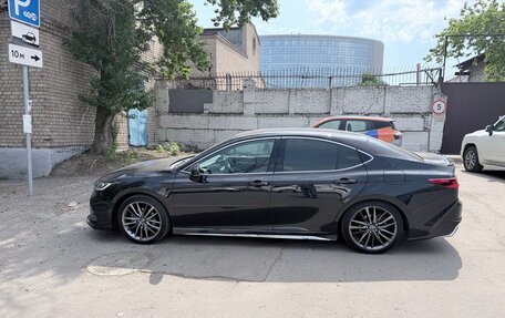 Toyota Camry, 2025 год, 4 650 000 рублей, 3 фотография