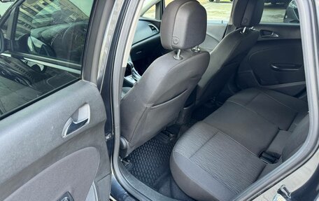 Opel Astra J, 2013 год, 880 000 рублей, 20 фотография