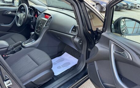 Opel Astra J, 2013 год, 880 000 рублей, 17 фотография