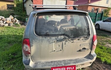 Chevrolet Niva I рестайлинг, 2008 год, 240 000 рублей, 3 фотография