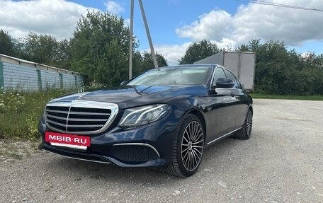 Mercedes-Benz E-Класс, 2016 год, 3 600 000 рублей, 4 фотография