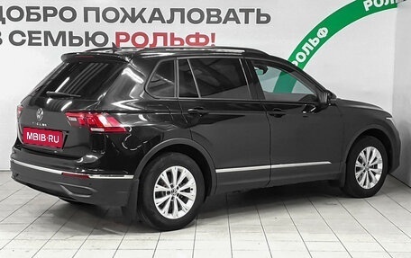 Volkswagen Tiguan II, 2021 год, 2 790 000 рублей, 5 фотография