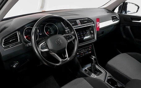 Volkswagen Tiguan II, 2021 год, 2 790 000 рублей, 8 фотография