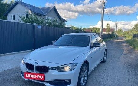 BMW 3 серия, 2014 год, 1 600 000 рублей, 4 фотография